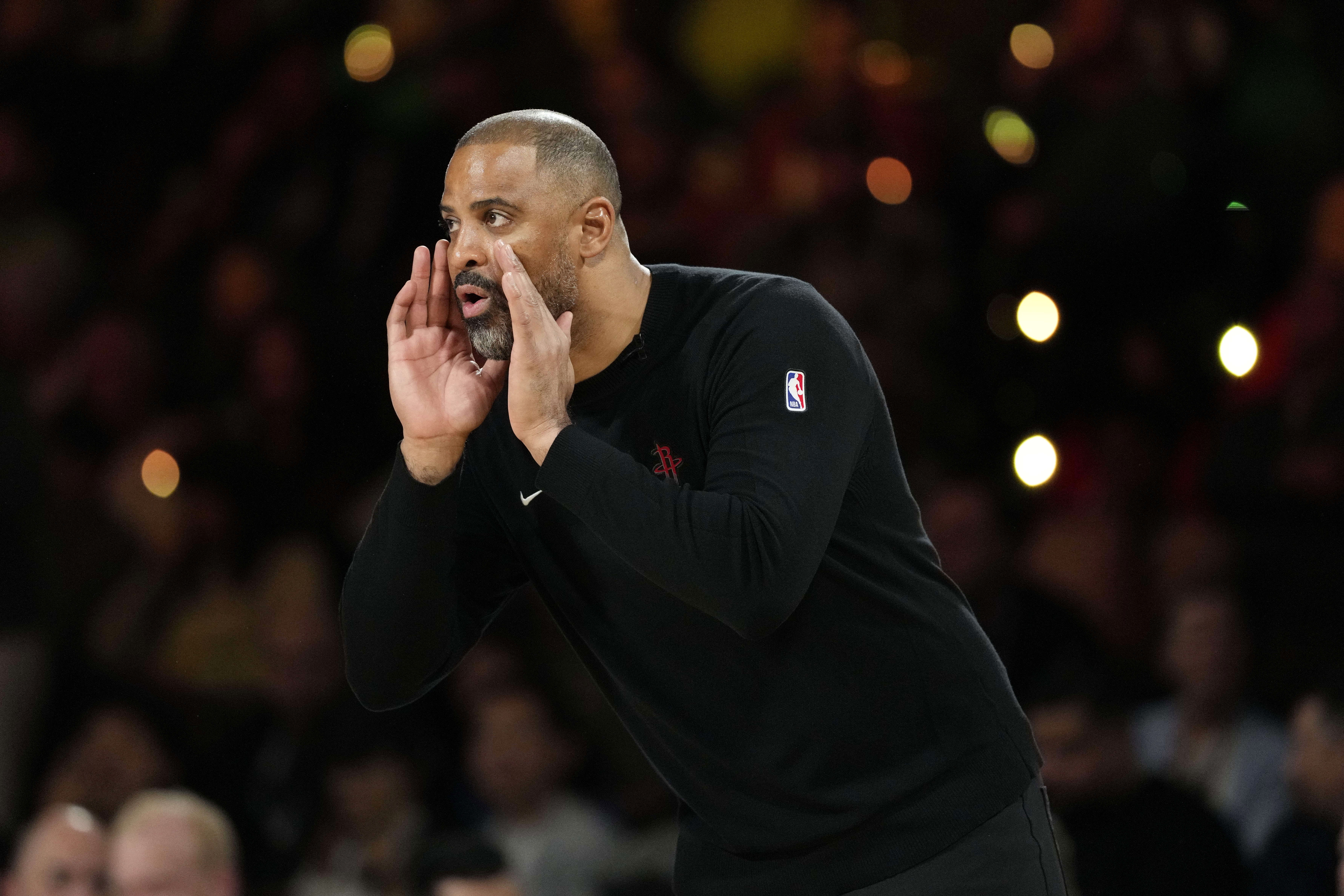 kaiyun-乌度卡：我们很多时候就是站在原地 既不抢篮板也不及时回防